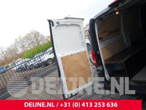 Mercedes Vito Minibus/van rear door O286897 photo 2