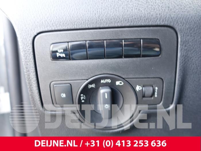 Mercedes Vito Licht Schalter O286927