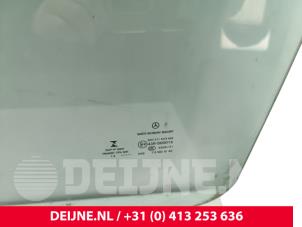 Mercedes Vito Portierruit 2Deurs links O286959 foto 2