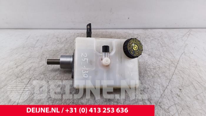 Nissan Interstar Hauptbremszylinder O286985