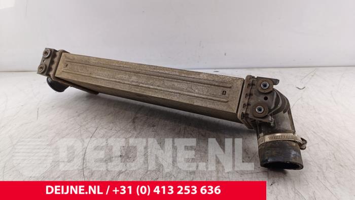 Intercooler van een Ford Transit 2.0 TDCi 16V Eco Blue 170 2017