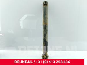 Gebruikte Schokdemper links-achter Volkswagen Caddy IV 2.0 TDI 75 Prijs € 24,20 Inclusief btw aangeboden door van Deijne Onderdelen Uden B.V.