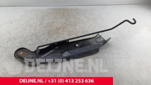MAN TGE Motorhaube Hebel O287219 foto 3