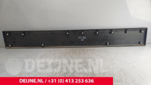 Nissan Interstar Zierleiste O287231 foto 2
