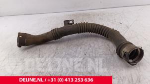 Gebruikte Intercooler Slang Renault Trafic (1FL/2FL/3FL/4FL) 1.6 dCi 145 Twin Turbo Prijs € 78,65 Inclusief btw aangeboden door van Deijne Onderdelen Uden B.V.