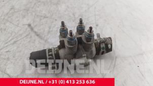 Nissan Interstar Thermostatgehäuse O287264 foto 2