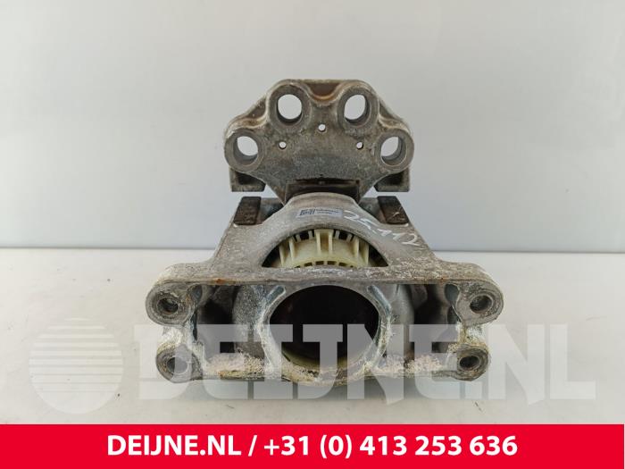 Gebruikte Motorrubber Ford Transit Custom 2.0 TDCi 16V Eco Blue 130 mHEV Prijs € 24,20 Inclusief btw aangeboden door van Deijne Onderdelen Uden B.V.