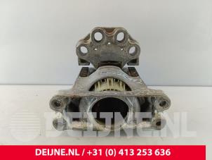 Gebruikte Motorsteun Ford Transit Custom 2.0 TDCi 16V Eco Blue 130 mHEV Prijs € 24,20 Inclusief btw aangeboden door van Deijne Onderdelen Uden B.V.