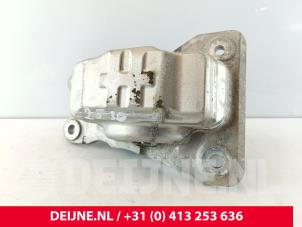 Volvo XC60 Engine mount O287307 photo 3