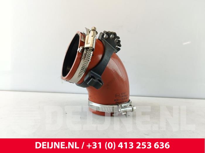 Gebruikte Intercooler Slang Volkswagen Crafter (SY) Prijs € 84,70 Inclusief btw aangeboden door van Deijne Onderdelen Uden B.V.
