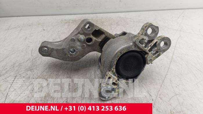 Nissan NV300 Engine mount O287371