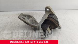 Nissan NV300 Engine mount O287371 photo 2