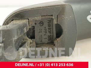 Volkswagen Transporter Türgriff 2-türig links O287401 foto 3