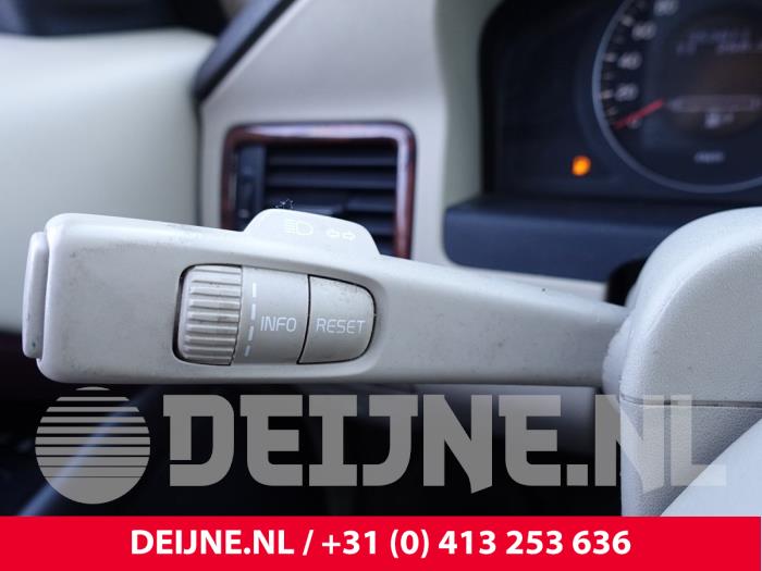 Volvo XC70 Steering column stalk O287425