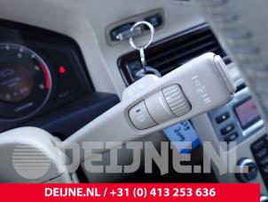 Volvo XC70 Steering column stalk O287425 photo 2