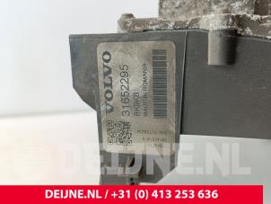 Volvo S90 Battery control module O287476 photo 3