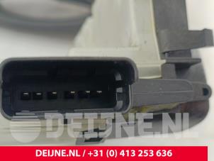 Citroen Jumpy Door lock mechanism 2-door, left O287592 photo 3