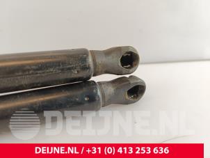 Volvo V60 Set of bonnet gas struts O287520 photo 3