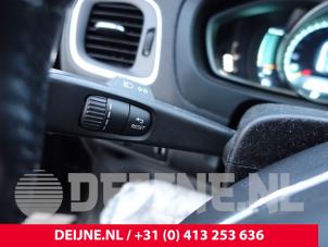 Volvo V40 Steering column stalk O287630 photo 2