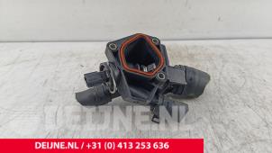 Nissan Interstar Thermostat housing O287826 photo 2