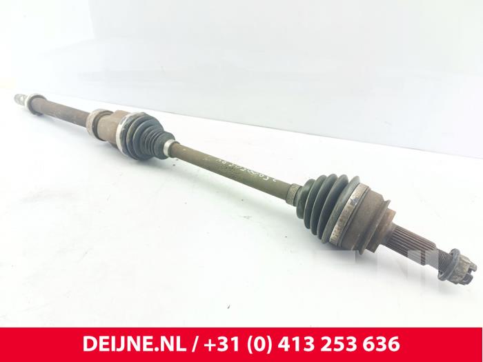 Gebruikte Aandrijfas rechts-voor Mercedes Citan (415.6) 1.5 108 CDI Euro 6 Prijs € 60,50 Inclusief btw aangeboden door van Deijne Onderdelen Uden B.V.