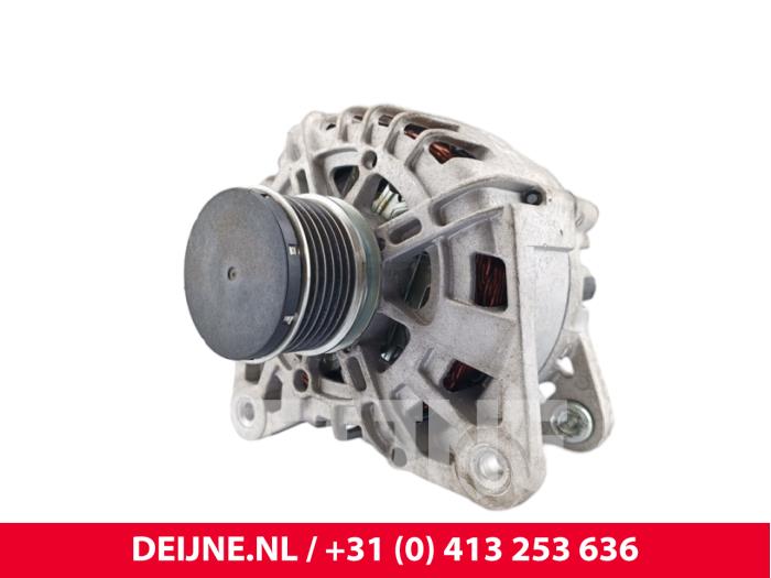 Gebruikte Dynamo Mercedes Citan (415.6) 1.5 108 CDI Euro 6 Prijs € 217,80 Inclusief btw aangeboden door van Deijne Onderdelen Uden B.V.