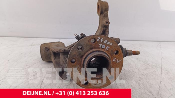 Volkswagen Transporter Achsschenkel links vorne O288004