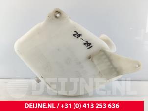 Mercedes Vito Scheibensprühertank vorne O288042 foto 2