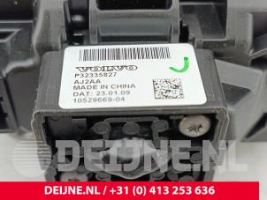 Volvo XC40 Gear stick O288191 photo 3
