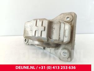 Volvo V60 Engine mount O288206 photo 2