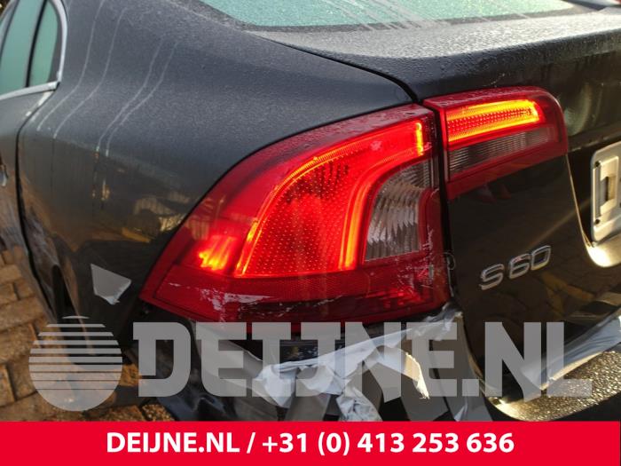 Volvo S60 Rücklicht links O288213