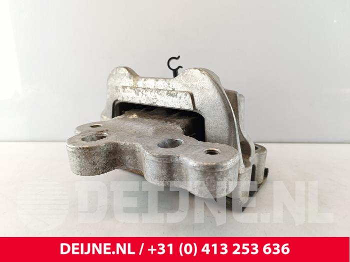 Gebruikte Motorsteun Ford Transit Custom 2.0 TDCi 16V Eco Blue 130 Prijs € 30,25 Inclusief btw aangeboden door van Deijne Onderdelen Uden B.V.