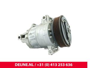 Ford Transit Air conditioning pump O288298 photo 2