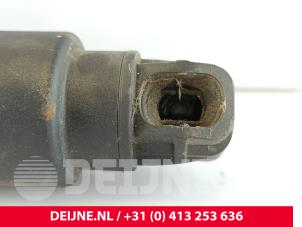 Volvo V90 Gasdämpfer links hinten O288388 foto 3