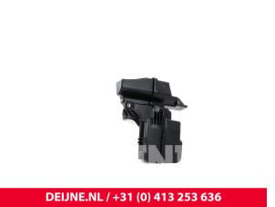 Volkswagen Transporter Ruitensproeiertank voor O9990003086 foto 2