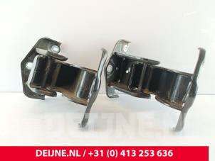 Opel Vivaro Scharnierset O288434 foto 2
