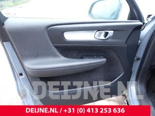 Volvo XC40 Portier 4Deurs links-voor O288471 foto 2