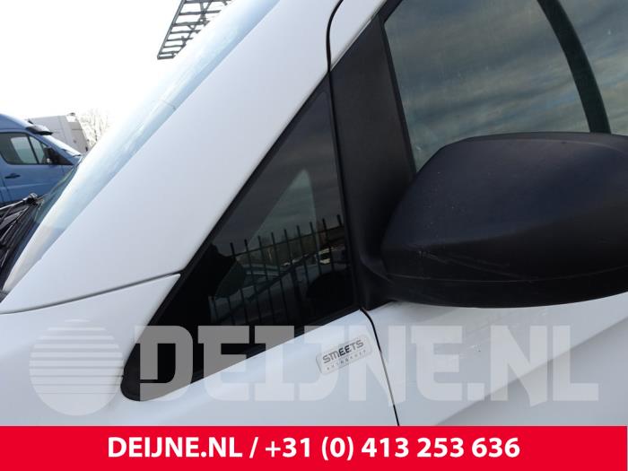 Mercedes Vito Dreieckfenster links vorne O288546