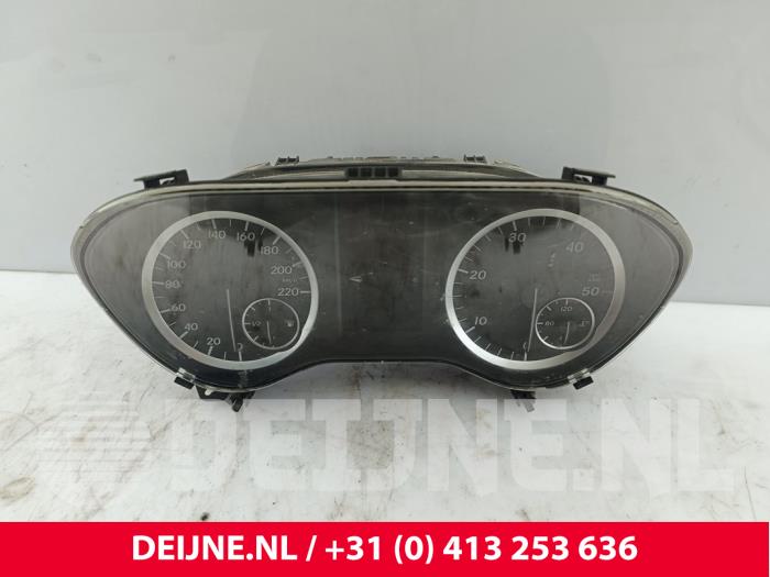 Mercedes Vito Tacho - Kombiinstrument KM O288554