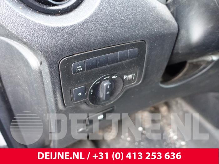 Mercedes Vito Licht Schalter O288556