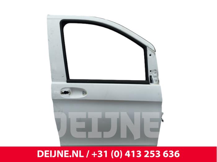 Mercedes Vito Tür 2-türig rechts O288558