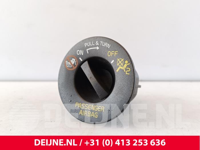 Volvo V90 Airbag schakelaar O288587