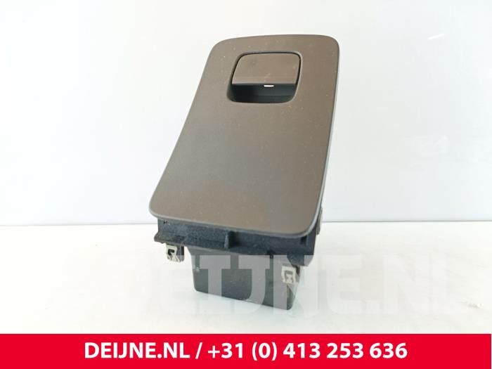 Volvo XC90 Storage compartment O288592