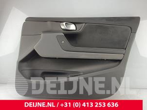 Gebruikte Portierbekleding 4Deurs rechts-voor Polestar Polestar 2 78kWh Long Range Single Motor Prijs € 199,65 Inclusief btw aangeboden door van Deijne Onderdelen Uden B.V.