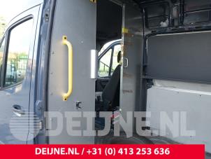 Mercedes Sprinter Commercial vehicle interior O288713 photo 2