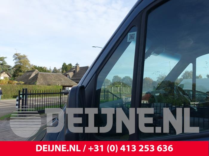 Mercedes Sprinter Dreieckfenster links vorne O288724