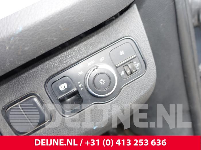 Mercedes Sprinter Licht Schalter O288733