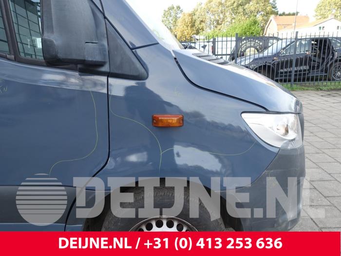 Mercedes Sprinter Kotflügel rechts vorne O288743