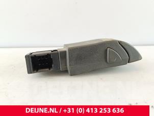 Nissan Primastar Radiobediening Stuur O288767 foto 3