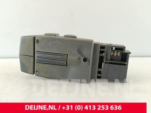 Nissan Primastar Radiobediening Stuur O288767 foto 2